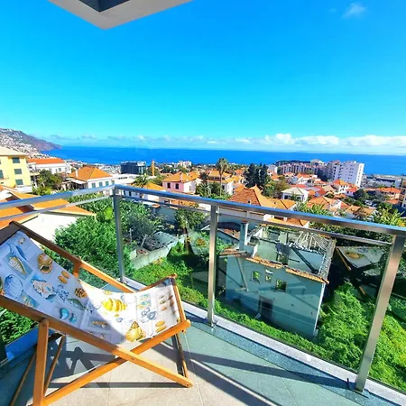 Summer Stay, Ocean Views, Big Spaces Sea Air Funchal (Madeira)
