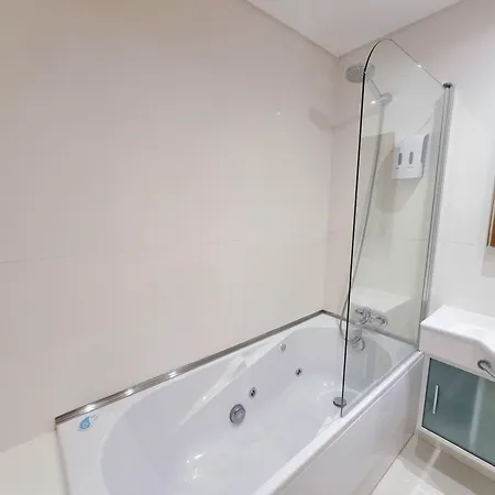 Summer Stay, Ocean Views, Big Spaces Sea Air