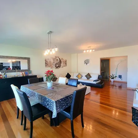 Summer Stay, Ocean Views, Big Spaces Sea Air * Funchal (Madeira)